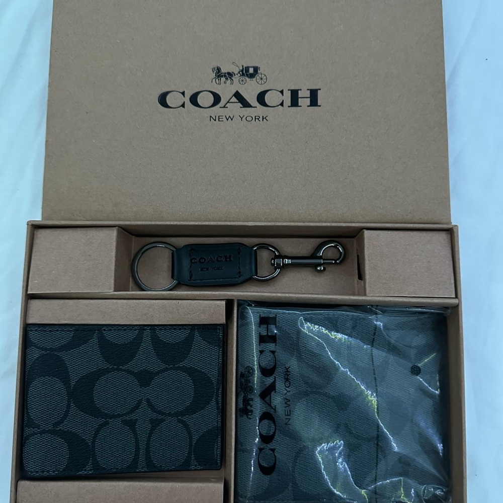Coach Black and Gray Men's Key & Card Holder Set